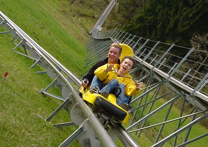 Mit Jürg auf der Sommerrodelbahn am Kronberg